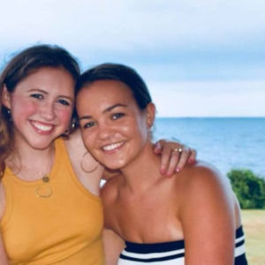 Meet your Posher, Caroline